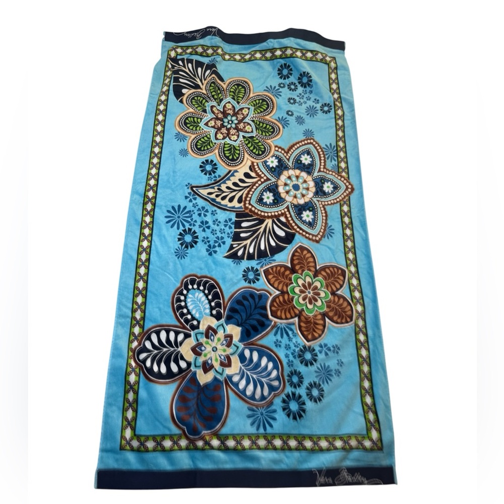 NWT Vera Bradley Bali Blue Beach Towel Retired Pattern
